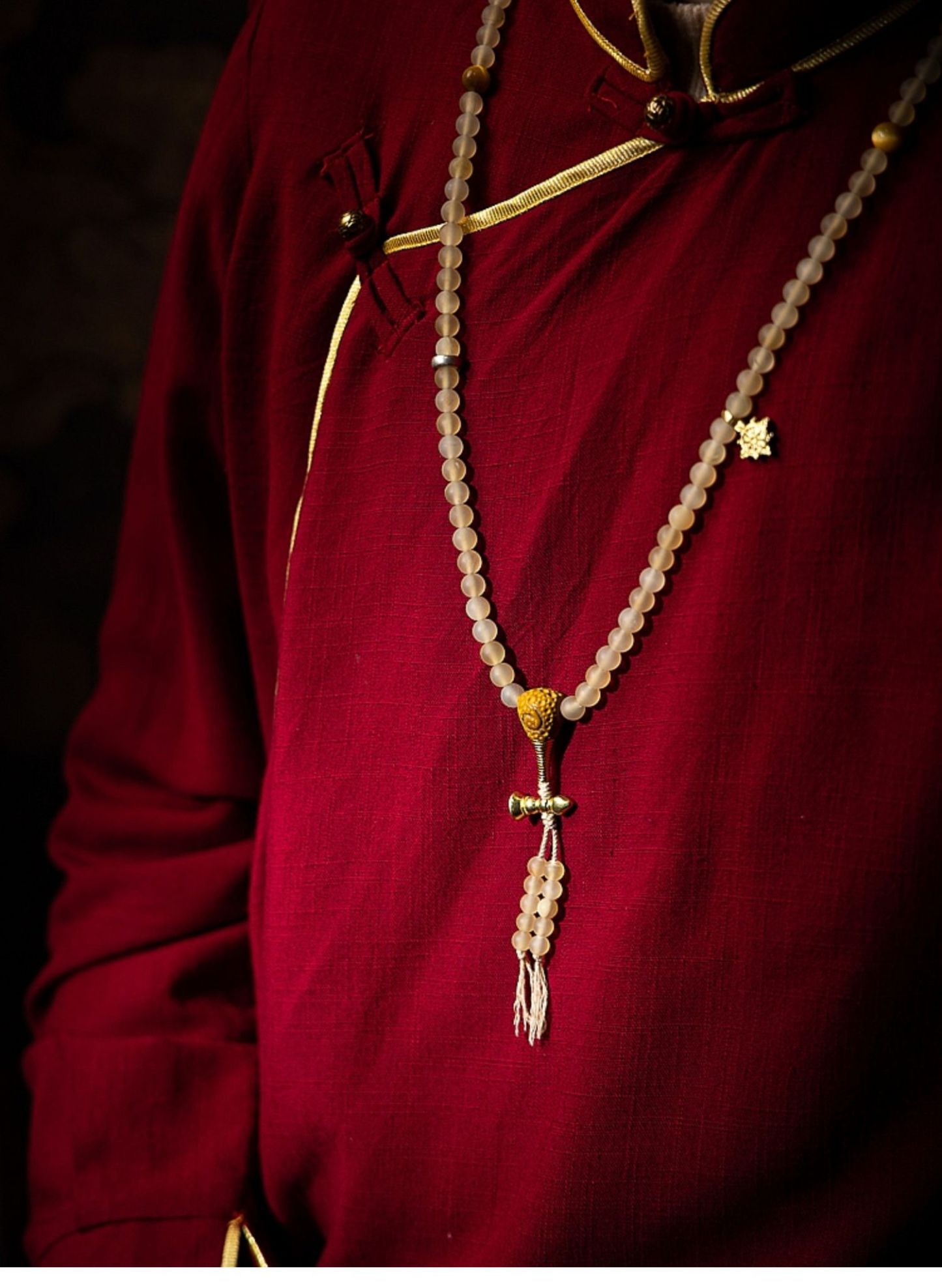 Tibetan Simplicity – Natural Highland Goat Horn Mala