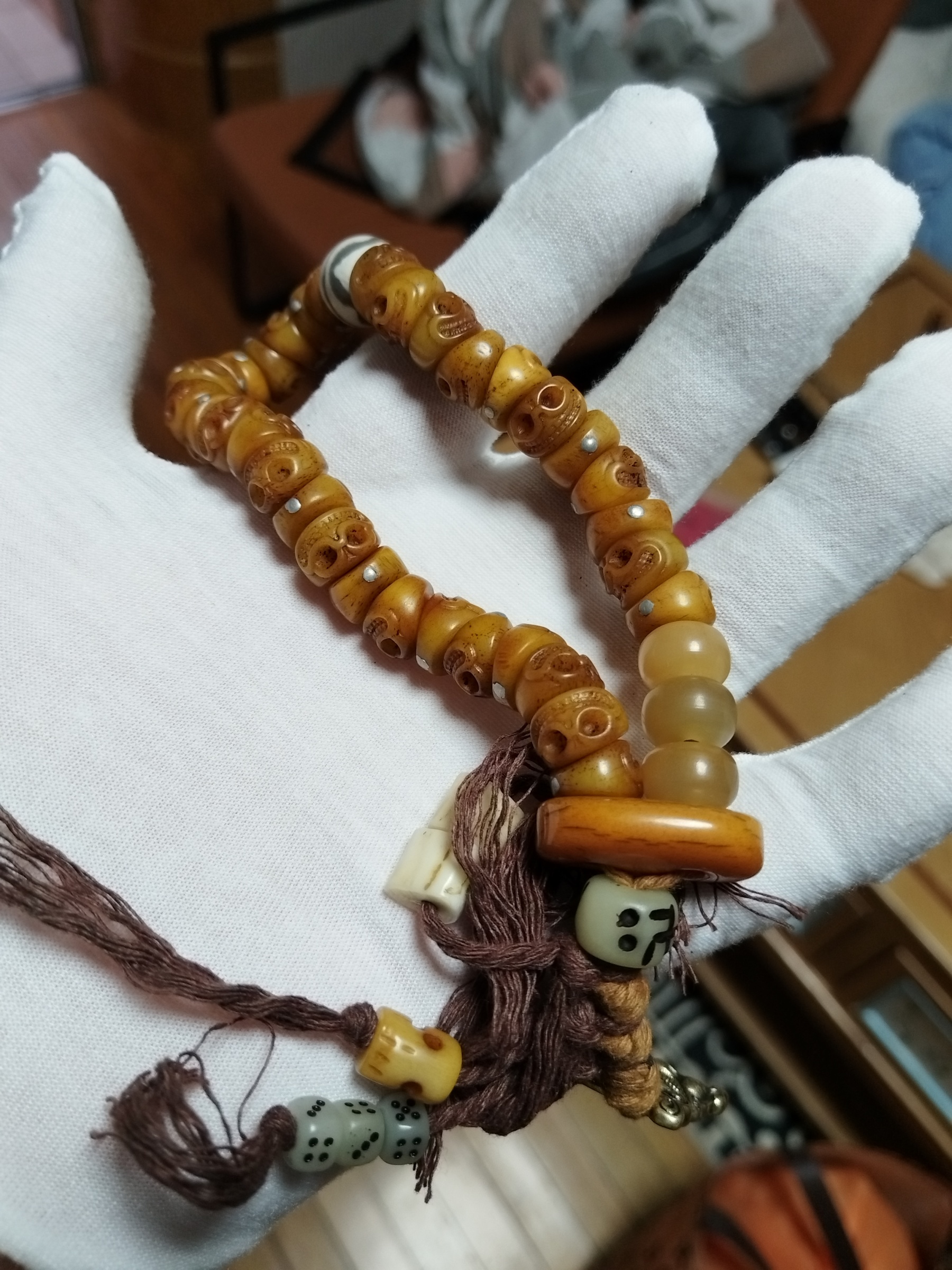 Tibetan Slant-Cut Yak Bone Skull Mala Bracelet – Charnel Ground Master Beads with Tassel