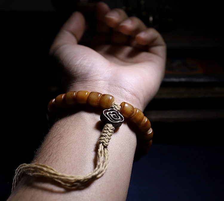 Genuine Tibetan Yak Bone Mala Bracelet