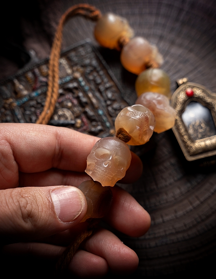 Shitro Lord Bone Bracelet: Tibetan Handcarved Goat Horn Mala with Yak Bone Skull Accents
