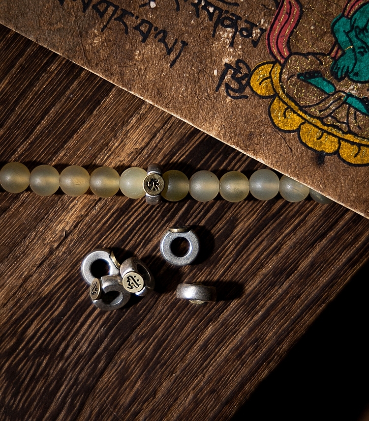 Tibetan Simplicity – Natural Highland Goat Horn Mala