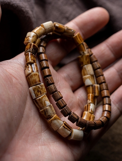 Wilderness Bond: Natural Antler & Chicken-Wing Wood Double-Strand Bracelet