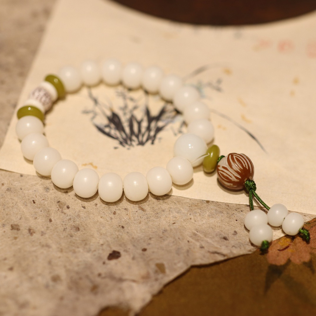 Lotus White Jade Bodhi Seed Mala (108 Beads)