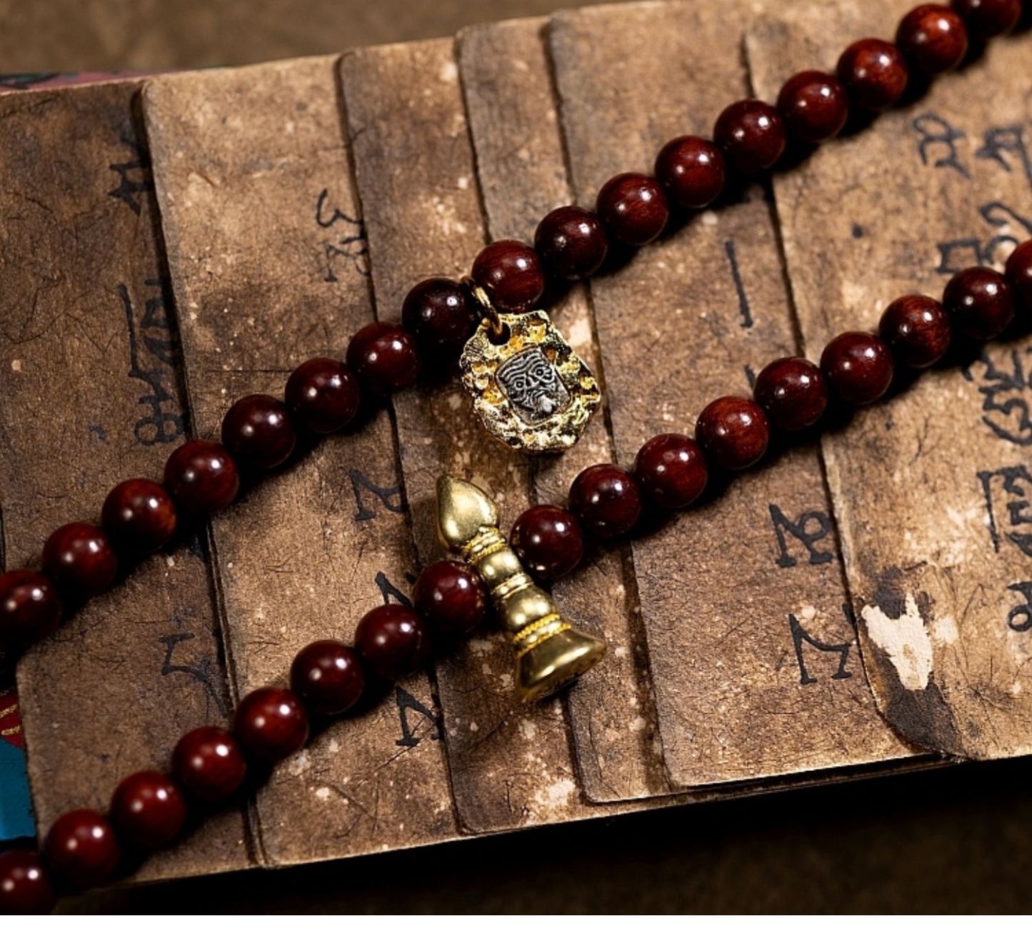 Natural Rosewood 108 Bead Mala Bracelet with Beeswax and Hetian Jade Zodiac Sign Charm