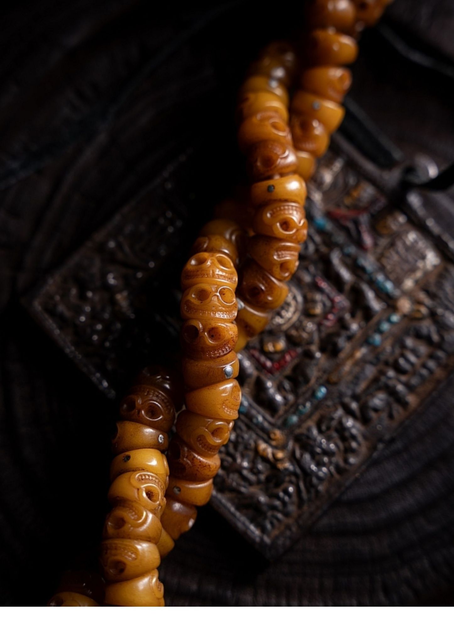 Tibetan Slant-Cut Yak Bone Skull Mala Bracelet – Charnel Ground Master Beads with Tassel
