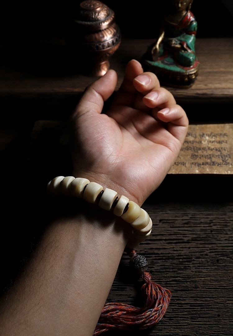 High-Density Natural Yak Calf Bone Malas