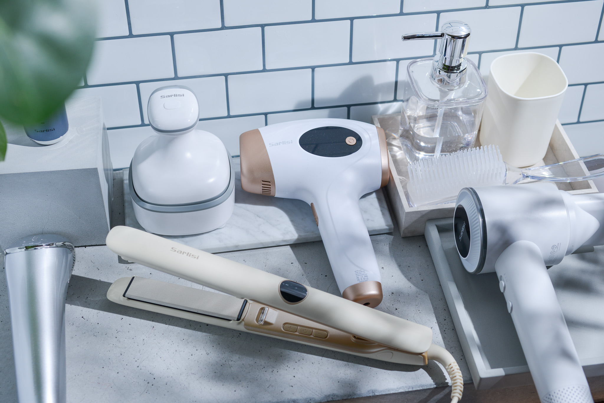 毎日10分でツルツルお肌に！Sarlisi多機能超音波美顔器の使い方