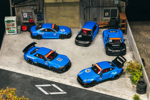 Tarmac Works 10th Anniversary Box Set with Tarmac Cards