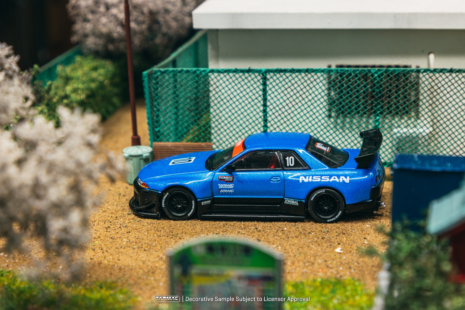 Tarmac Works 1/64 Nissan Skyline (R32) Widebody - Designed by Jon Sibal T64G-061-10TH HOBBY64 【Tarmac Works 10th Anniversary Special Edition】