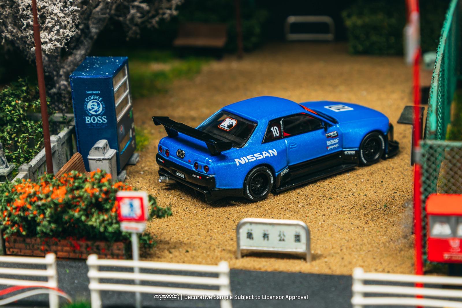 Tarmac Works 1/64 Nissan Skyline (R32) Widebody - Designed by Jon Sibal T64G-061-10TH HOBBY64 【Tarmac Works 10th Anniversary Special Edition】