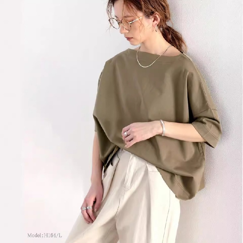 簡約設計感一字領純棉寬鬆五分袖T恤