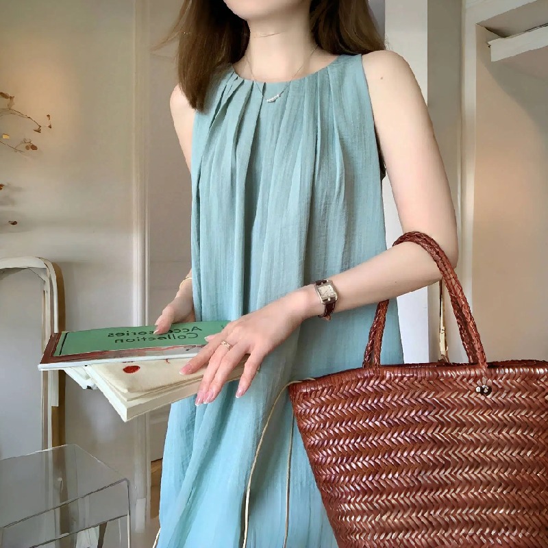 法式時尚海邊度假風溫柔掛脖無袖背心洋裝