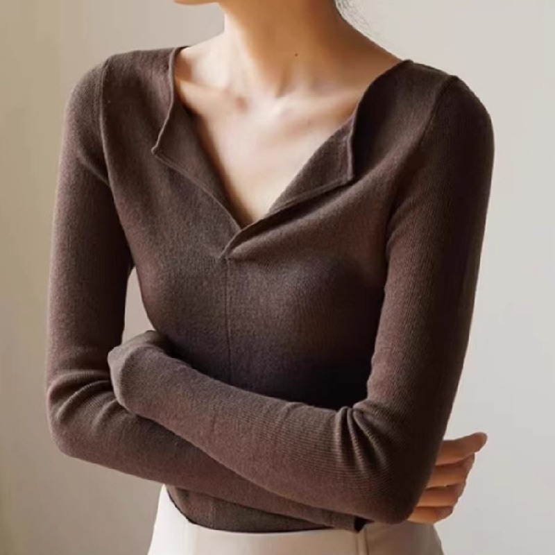 純色修身顯瘦减齡V領針織打底衫