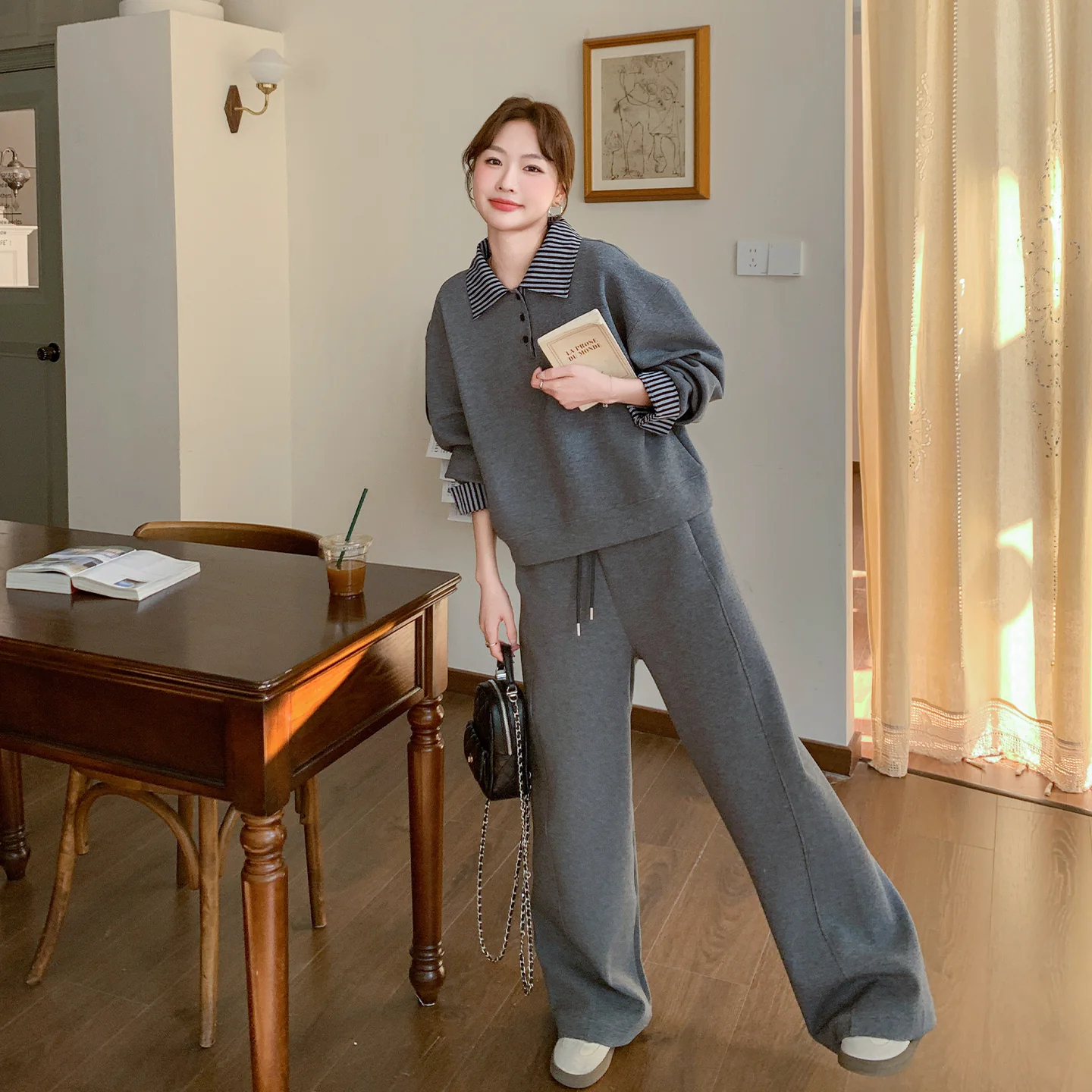 灰色翻領休閒套裝
