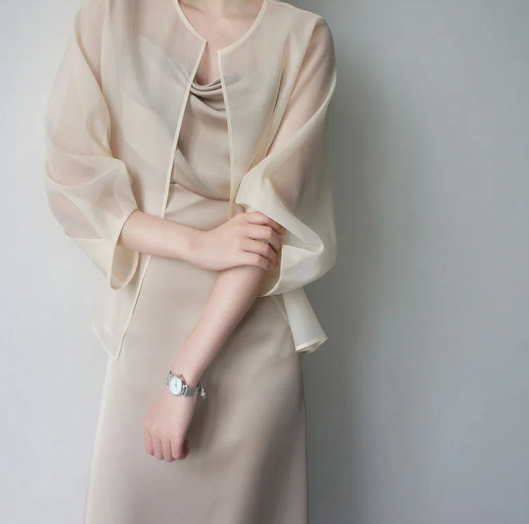 溫柔系冰絲雪紡配吊帶裙子外搭歐根紗防曬開衫