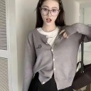 灰色