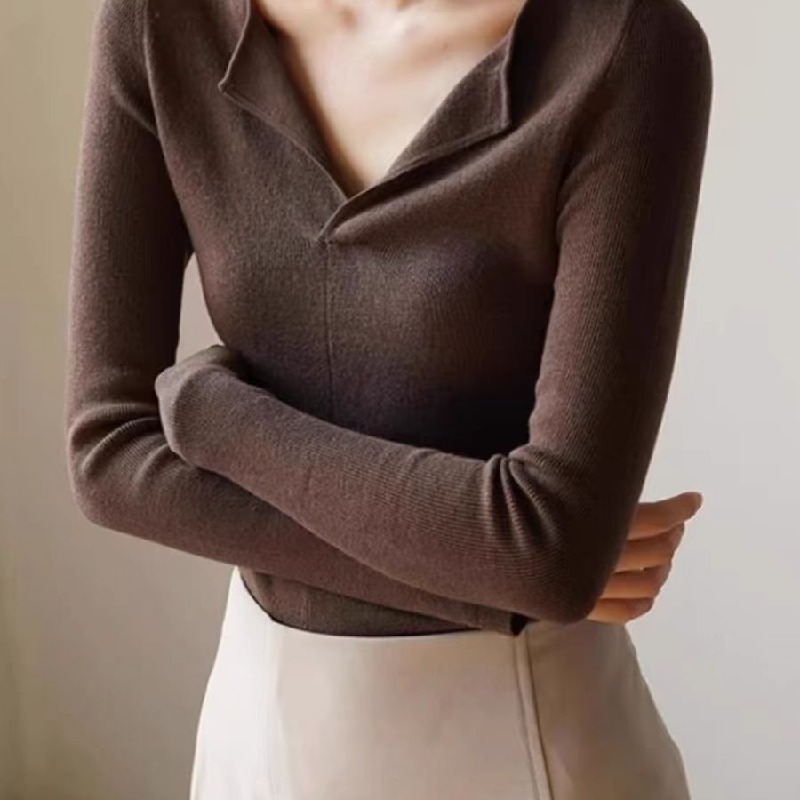 純色修身顯瘦减齡V領針織打底衫