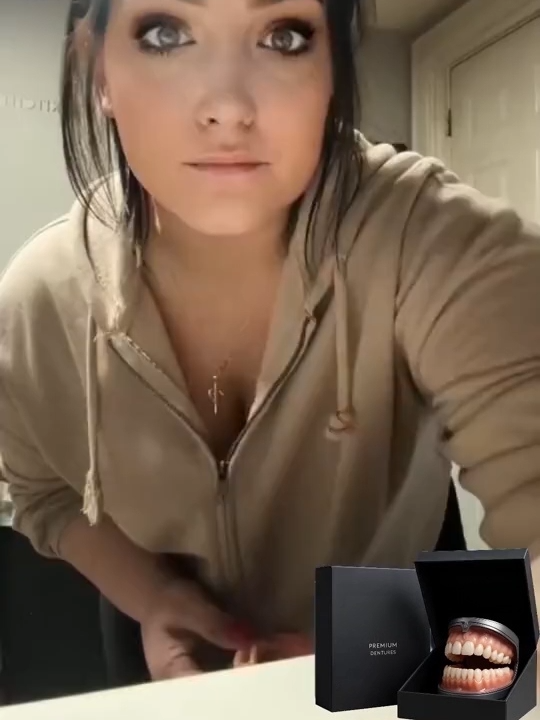 [Over 300,000 users worldwide] Full-mouth bone-supported denture set