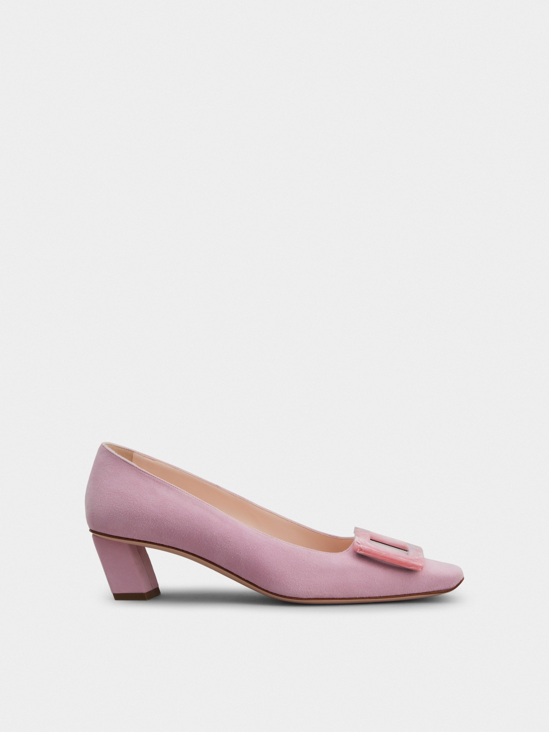 「ベル ヴィヴィエ」 ストーン バックル スエード パンプス 45 mm ピンク