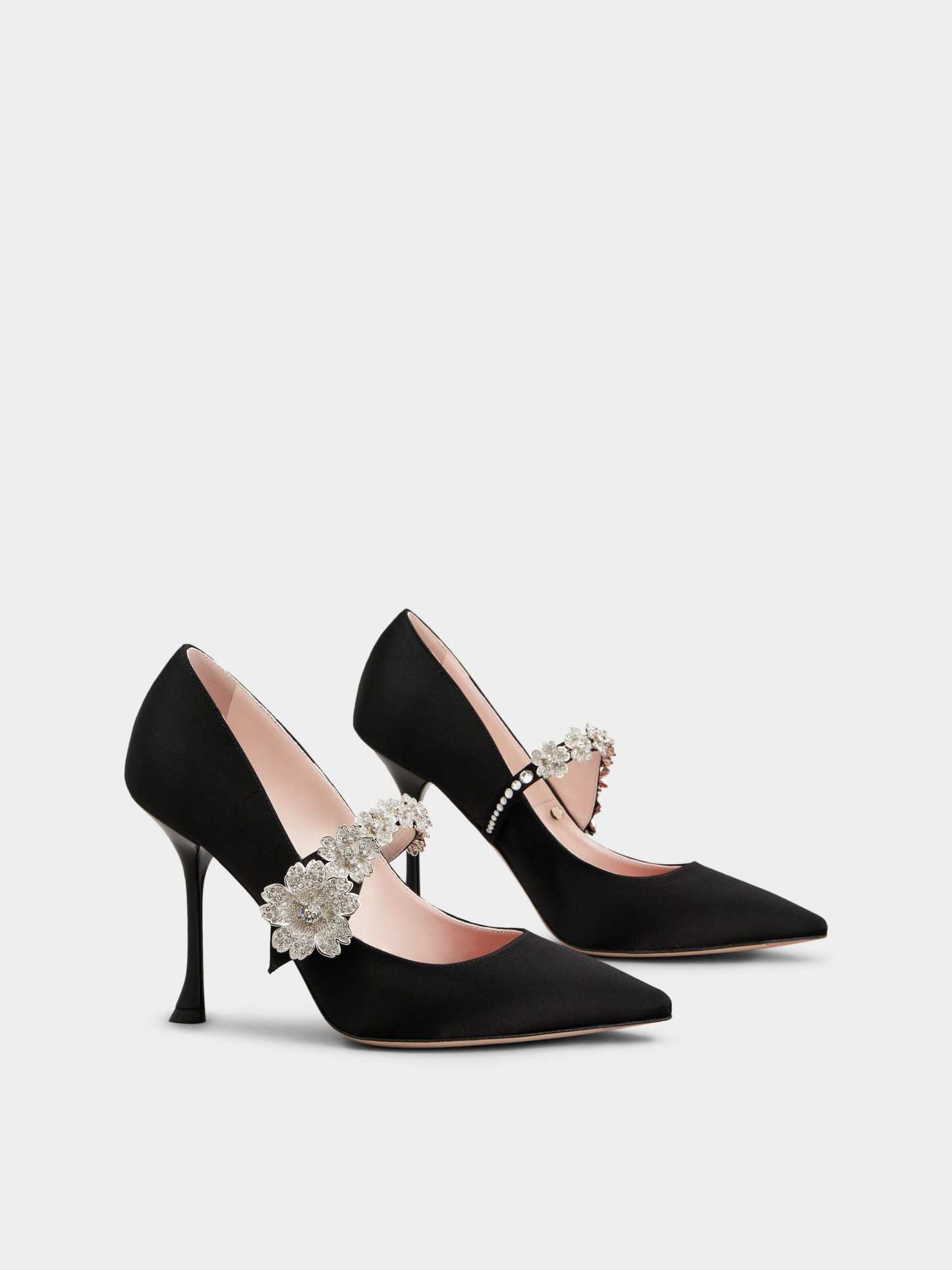 「ブーケ フラワー」サテン ベビー パンプス 100 mm ブラック