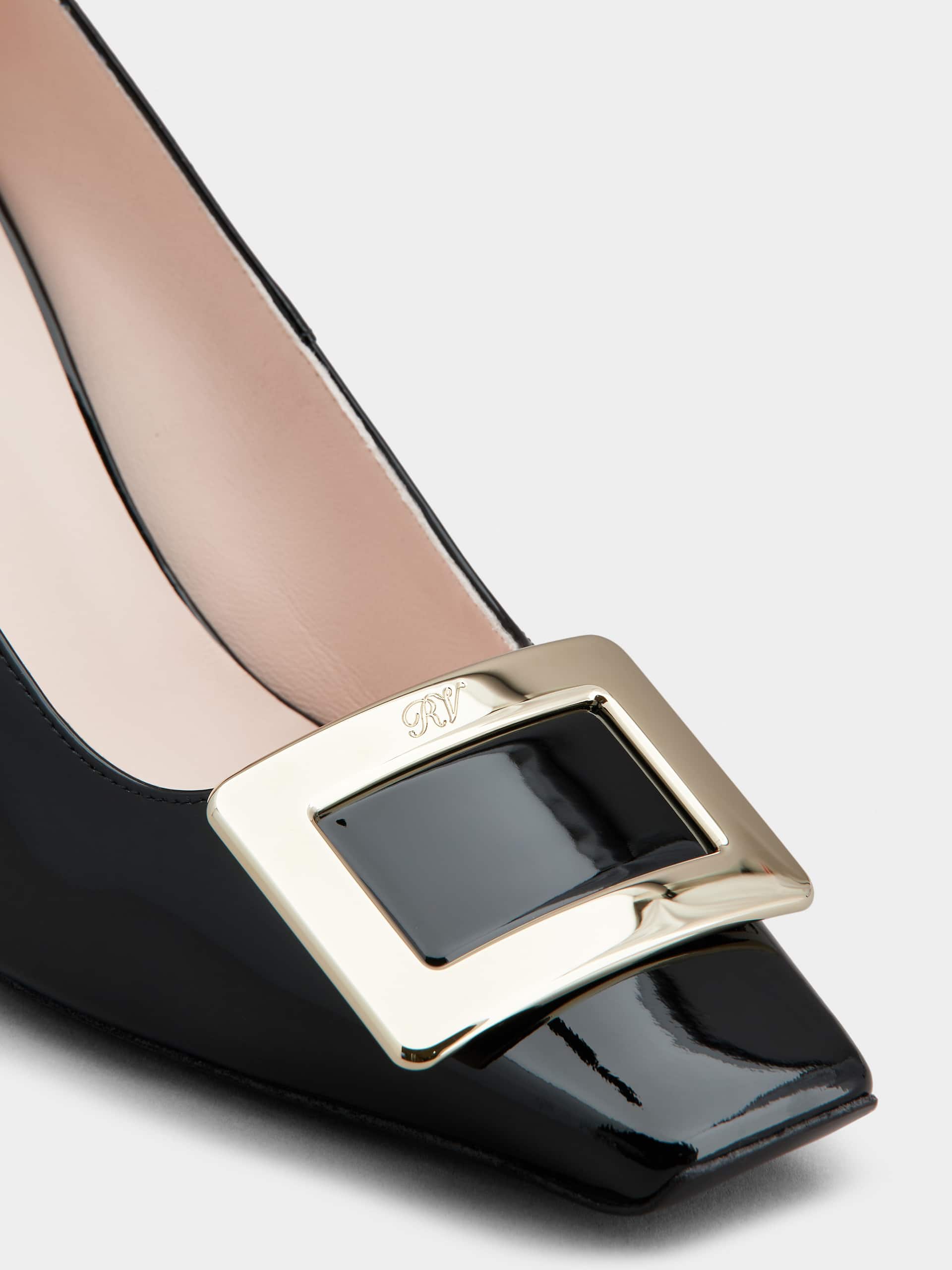 「ベル ヴィヴィエ」メタル バックル パテントレザー パンプス 75 mm ブラック