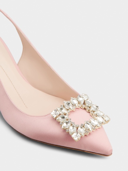 「ヴィルギュル」ストラス バックル サテン スリングバック パンプス 55 mm ピンク