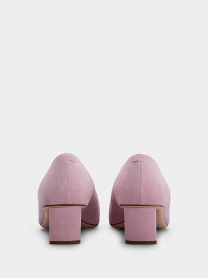 「ベル ヴィヴィエ」 ストーン バックル スエード パンプス 45 mm ピンク