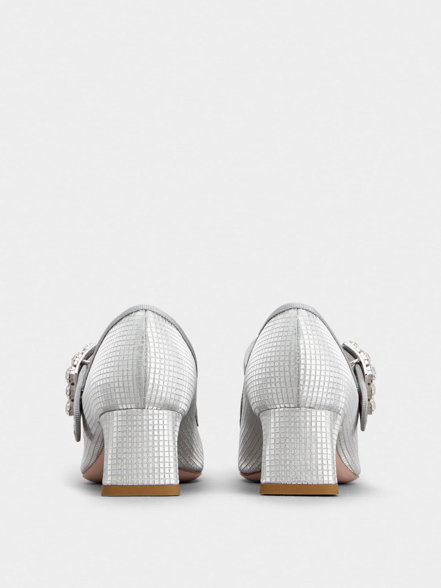 「トレ ヴィヴィエ」ストラス バックル ファブリック ベビー パンプス 45 mm シルバー