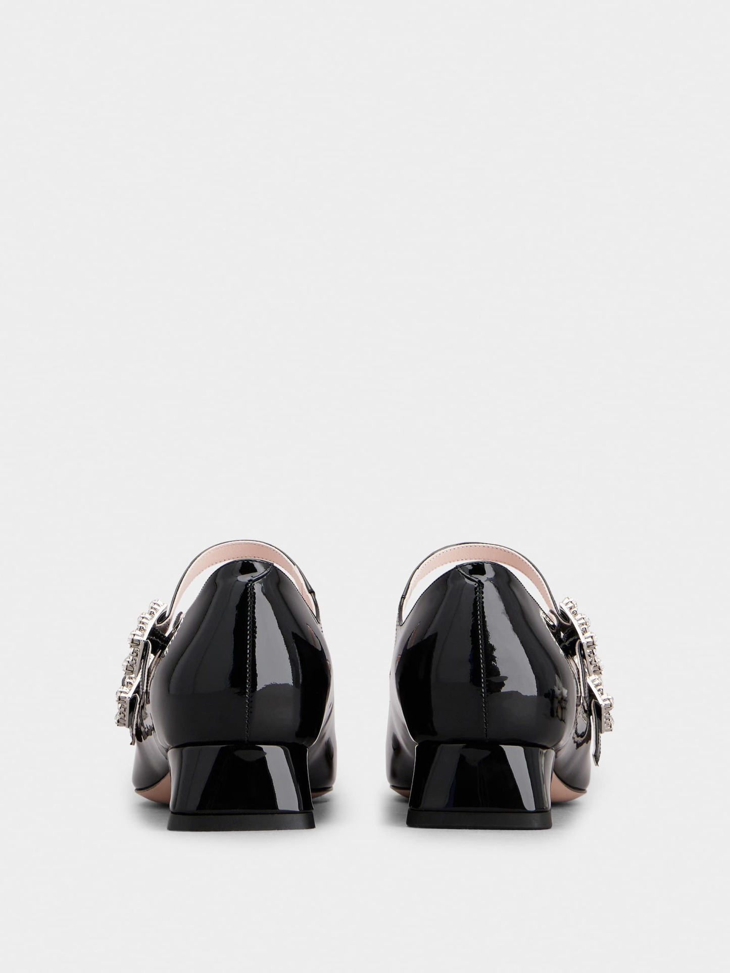 「トレ ヴィヴィエ」ストラス バックル パテントレザー ベビー バレリーナ ミニ 25 mm ブラック