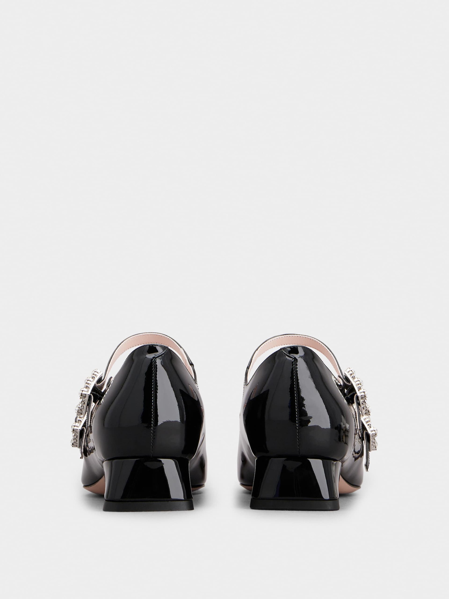 「トレ ヴィヴィエ」ストラス バックル パテントレザー ベビー バレリーナ ミニ 25 mm ブラック