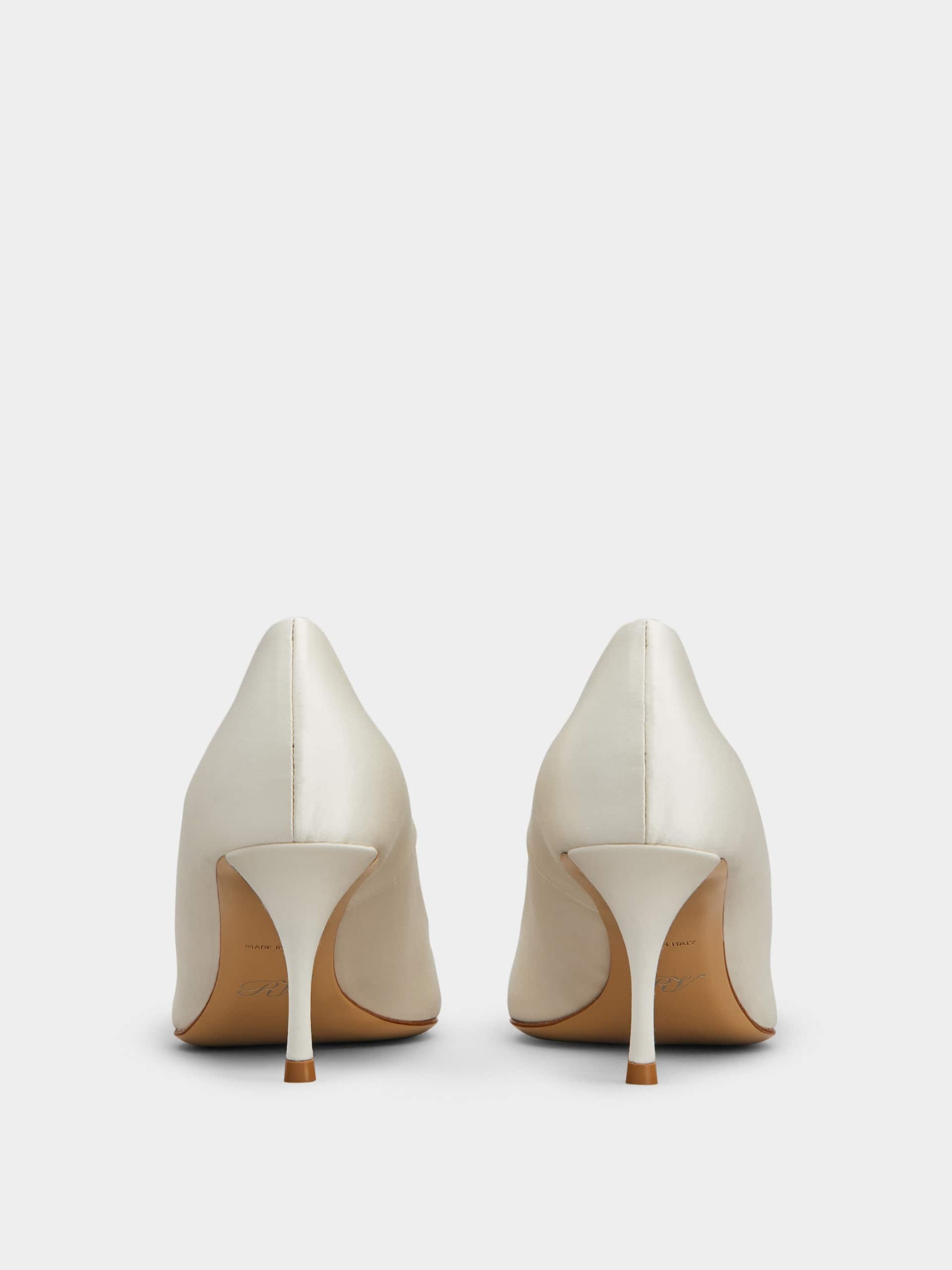 「フラワーストラス」シルク パンプス 65 mm クリーム