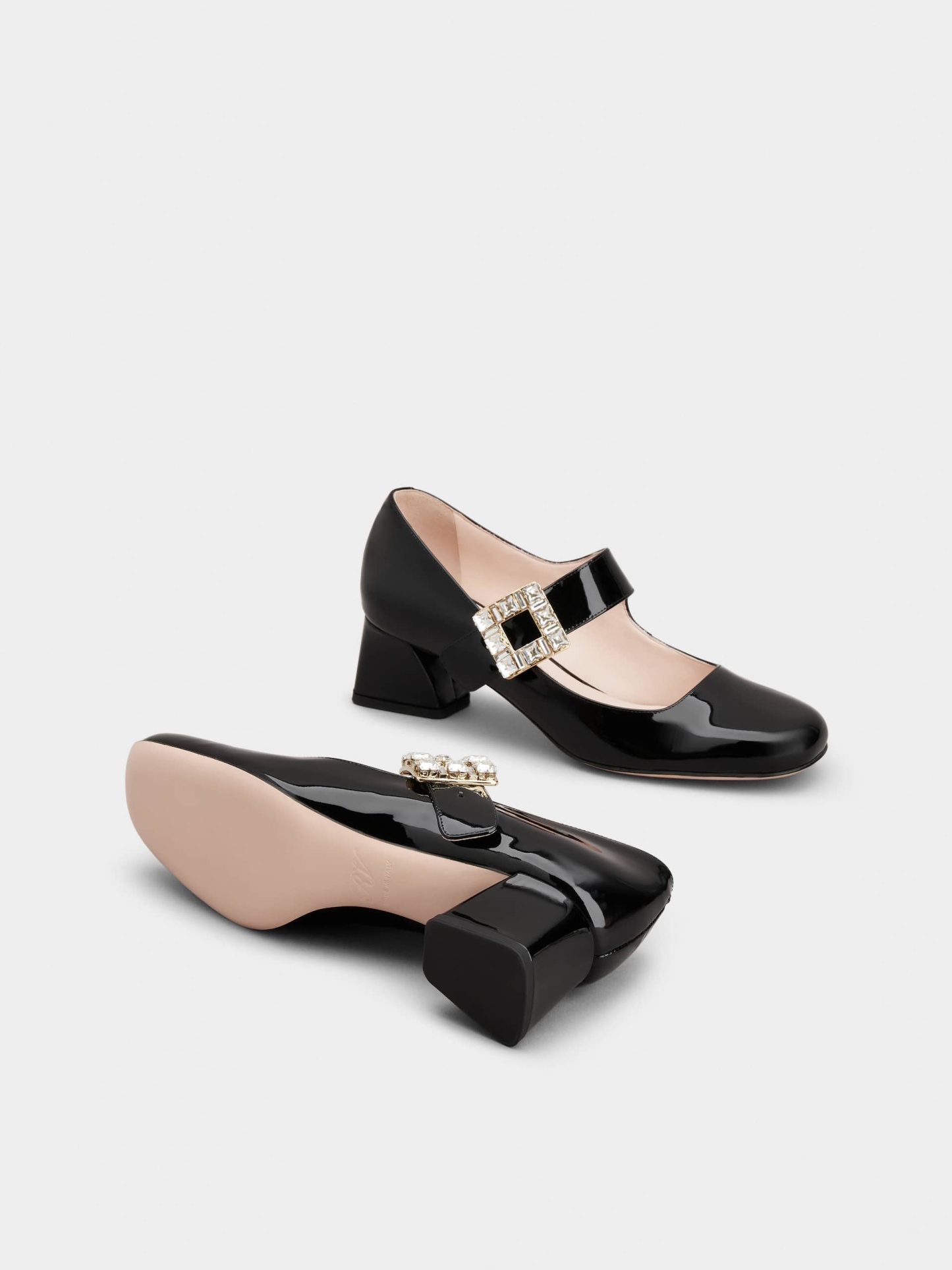 「トレ ヴィヴィエ」 ストラス バックル ベビー パンプス 45 mm ブラック