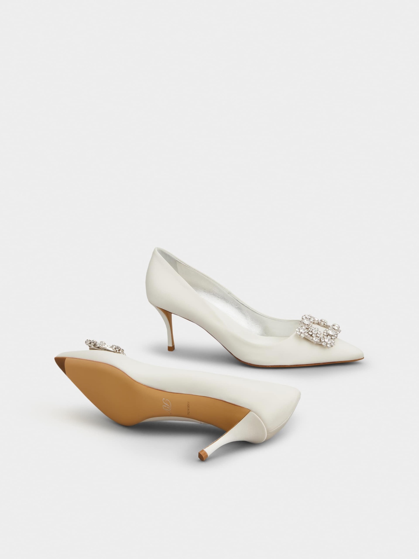 「フラワーストラス」シルク パンプス 65 mm クリーム