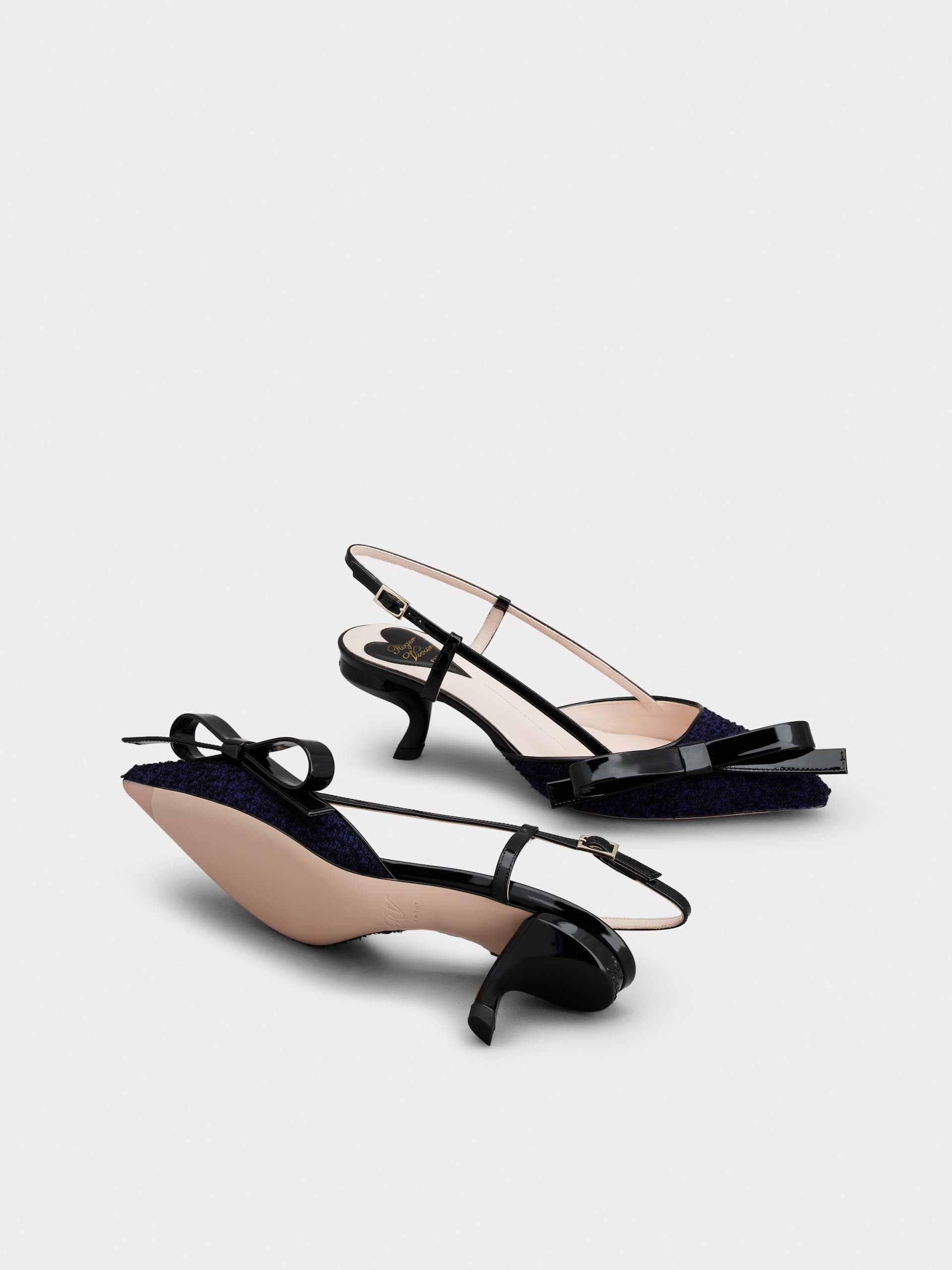 「ヴィルギュル」ボウ ファブリック スリングバック パンプス 55 mm ブルー, ブラック