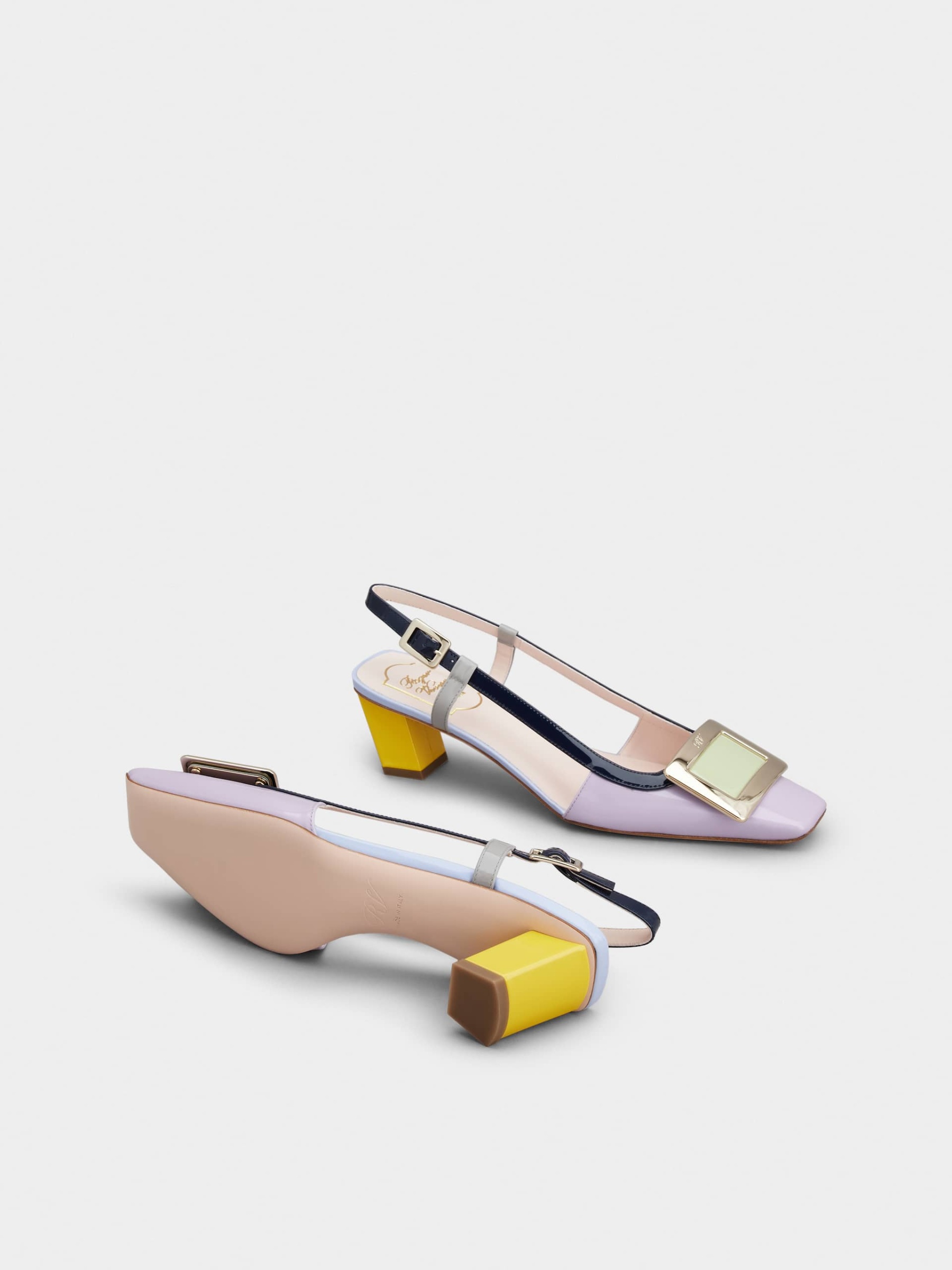 「ベル ヴィヴィエ」パテントレザー スリングバック パンプス 45 mm バイオレット, イエロー, ブルー