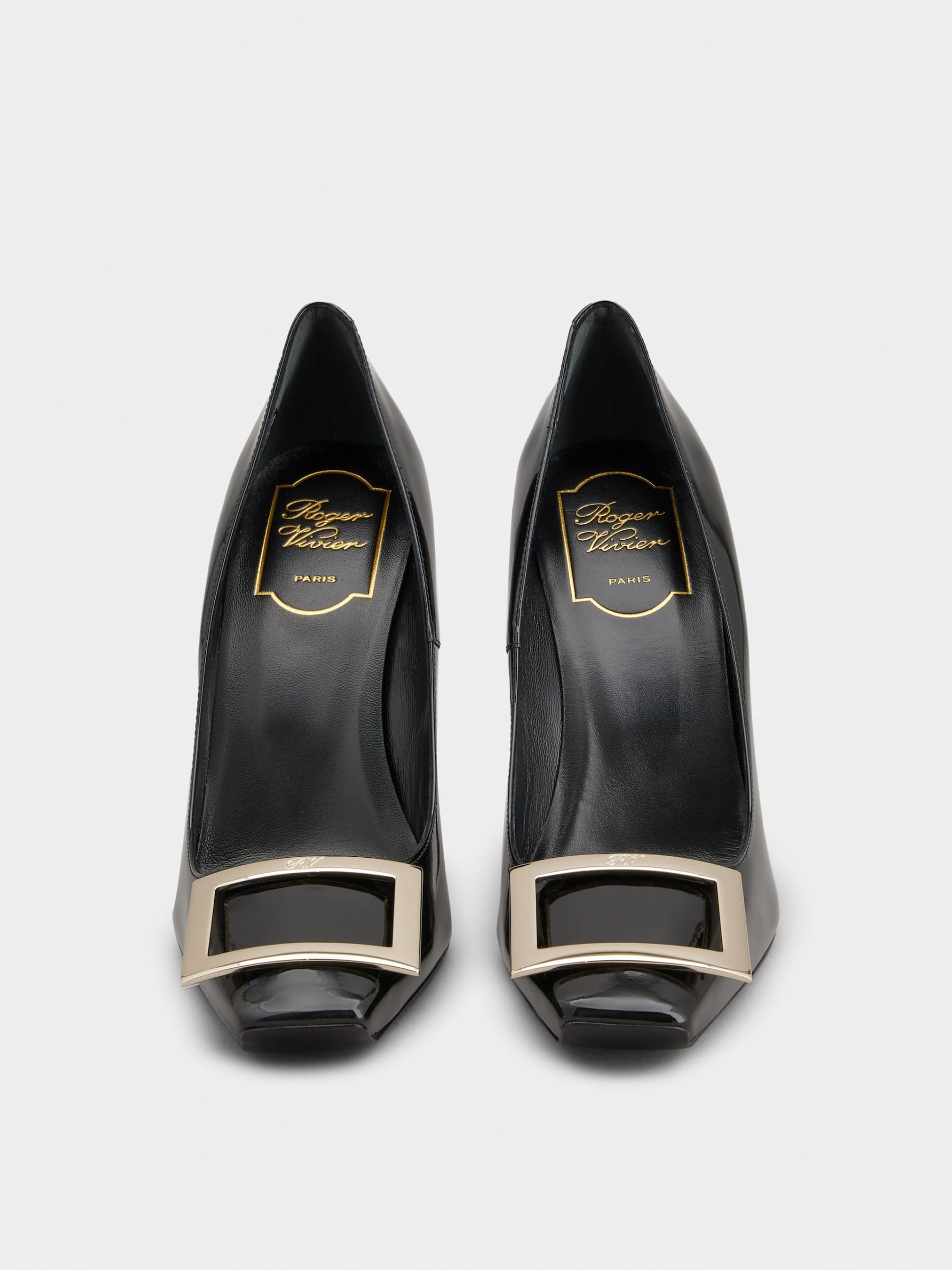 「ベル ヴィヴィエ」トランペット パテントレザー パンプス 100 mm ブラック
