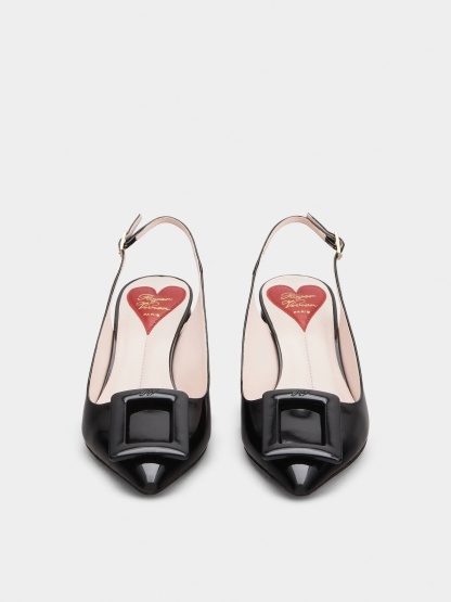 「ヴィルギュル」ラッカード バックル パテントレザー スリングバック パンプス 55 mm ブラック