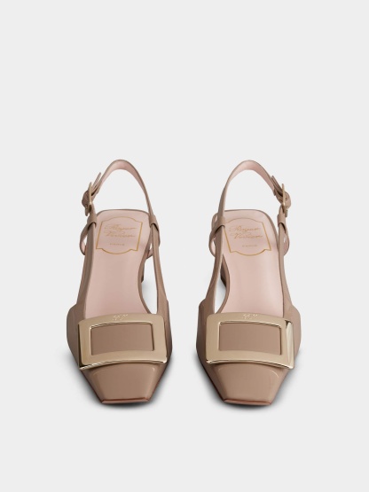 「ベル ヴィヴィエ」パテントレザー スリングバック パンプス 45 mm ベージュ