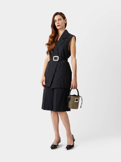 「ヴィルギュル」ラッカード バックル パテントレザー スリングバック パンプス 55 mm ブラック