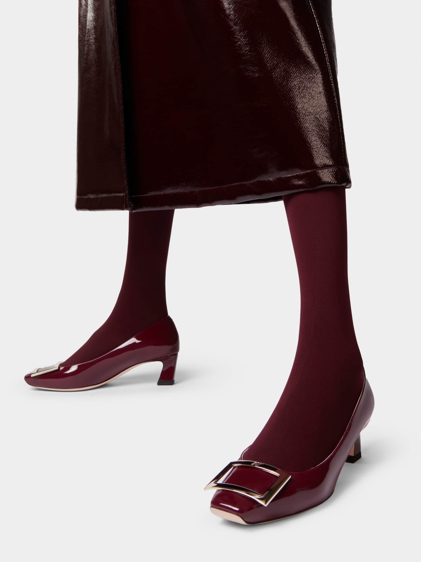 「ベル ヴィヴィエ トランペット」パンプス パテントレザー 45 mm ボルドー