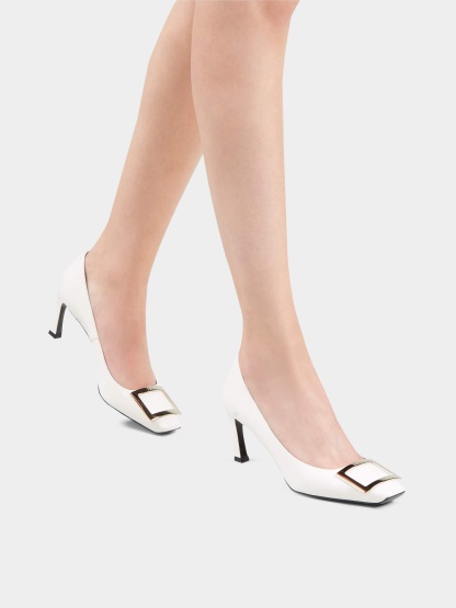 「ベル ヴィヴィエ トランペット」レザー パンプス 70 mm クリーム