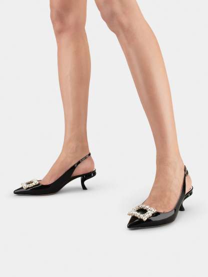 「ヴィルギュル」ストラス バックル パテント レザー スリングバック パンプス 55 mm ブラック