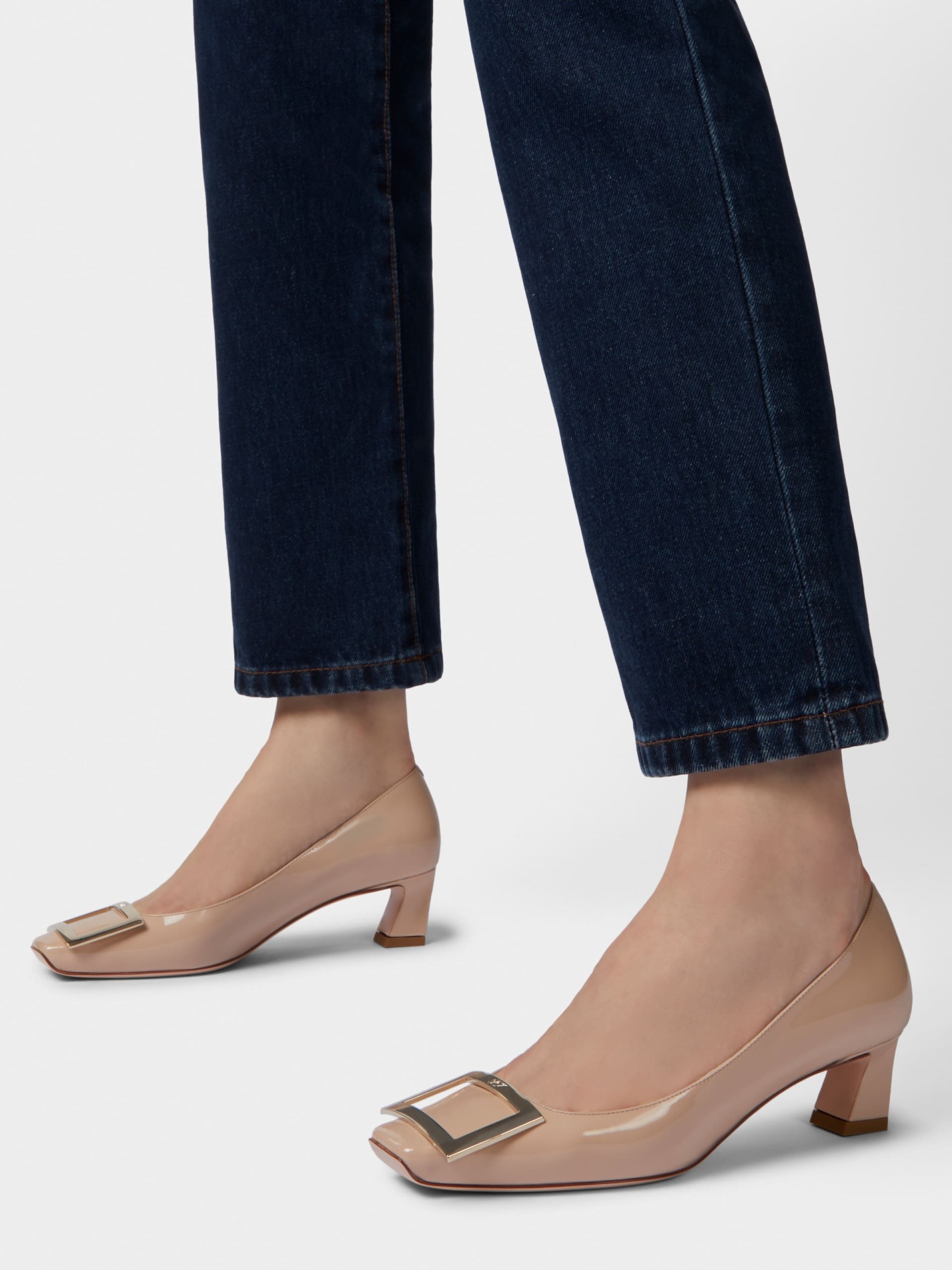 「ベル ヴィヴィエ トランペット」パンプス パテントレザー 45 mm ピンク