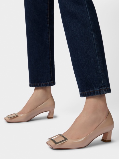 「ベル ヴィヴィエ トランペット」パンプス パテントレザー 45 mm ピンク