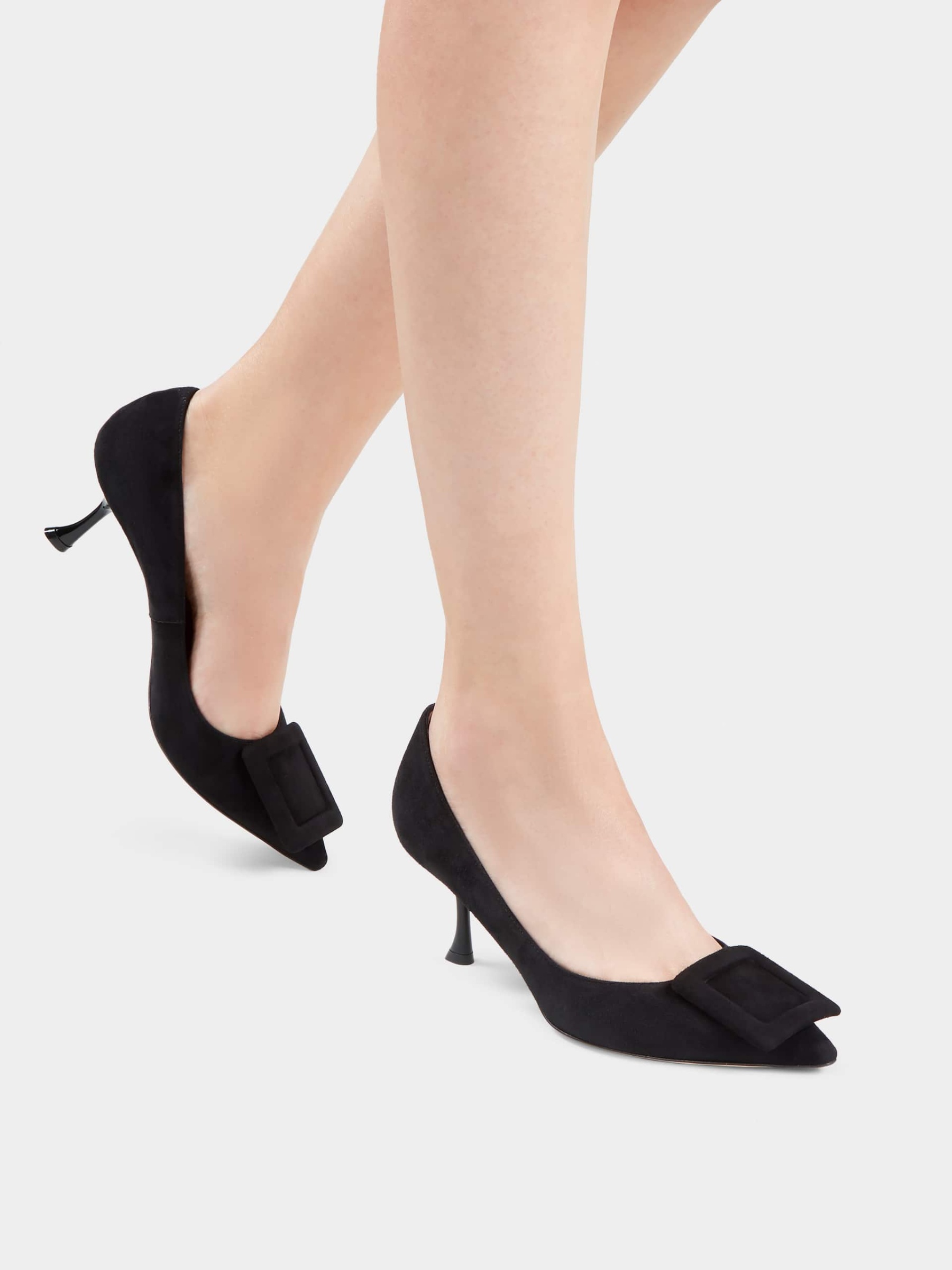 「ヴィヴ イン ザ シティ」 スエード パンプス 65 mm ブラック