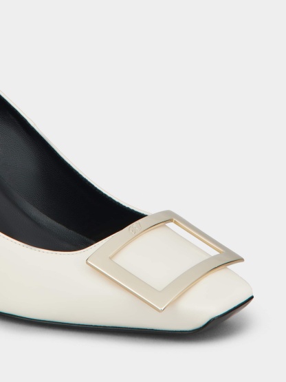 「ベル ヴィヴィエ トランペット」レザー パンプス 70 mm クリーム