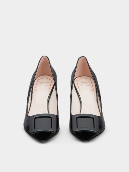 「ヴィヴ イン ザ シティ」 パテントレザー パンプス 65 mm ブラック