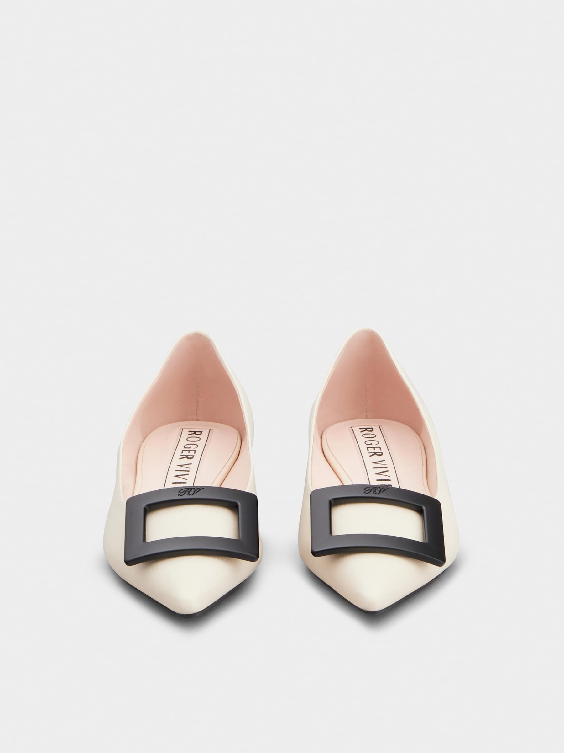 「ゴメッティーヌ」ナッパレザー バレリーナ 5 mm クリーム