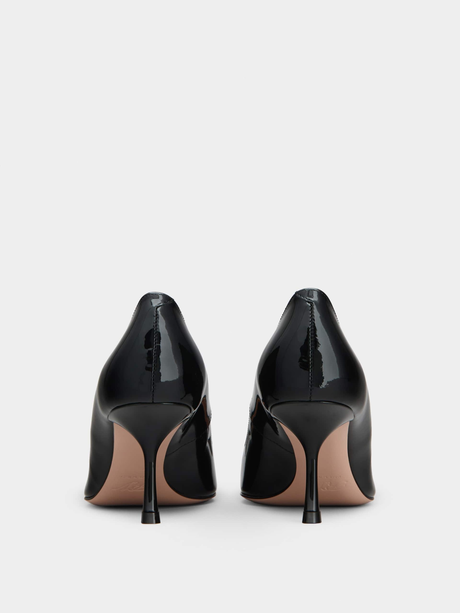 「ヴィヴ イン ザ シティ」 パテントレザー パンプス 65 mm ブラック