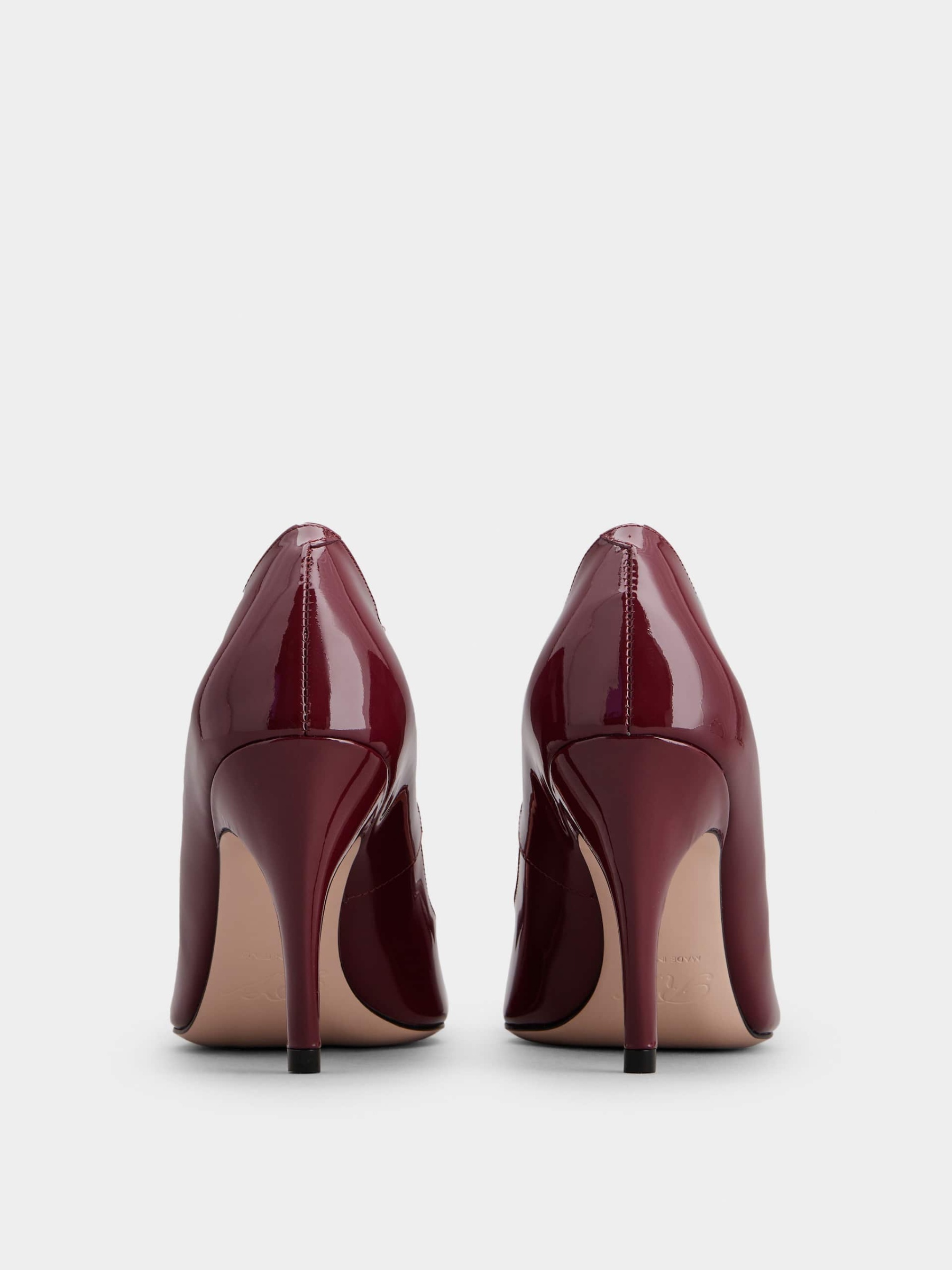 「ヴィヴ ショック」ラッカード バックル パテントレザー パンプス 85 mm ボルドー